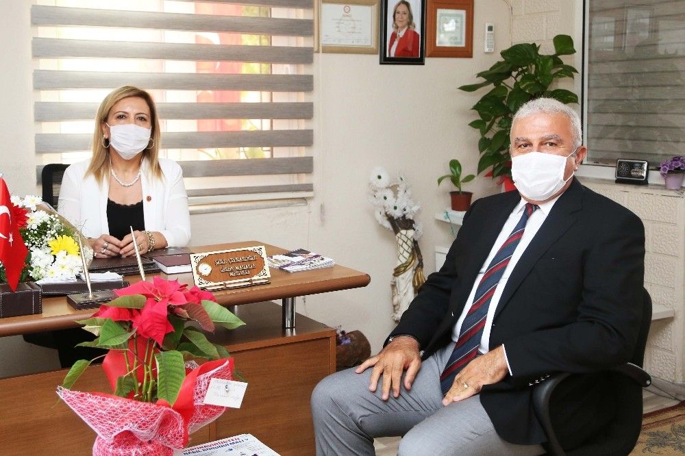 Başkan Atay'dan Muhtarlar Günü'nde anlamlı ziyaret