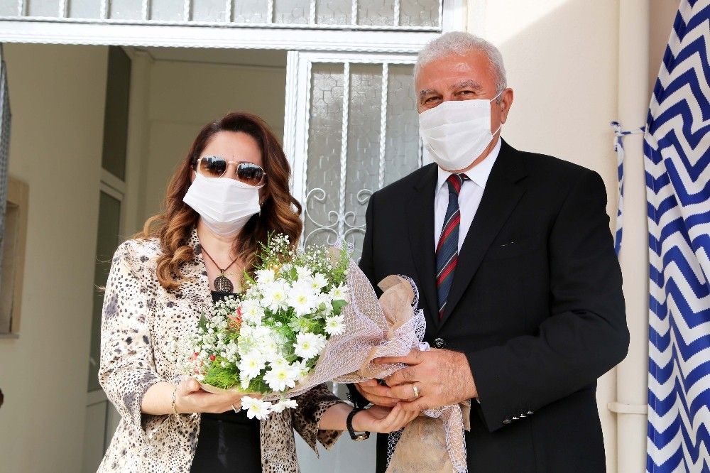 Başkan Atay'dan Muhtarlar Günü'nde anlamlı ziyaret