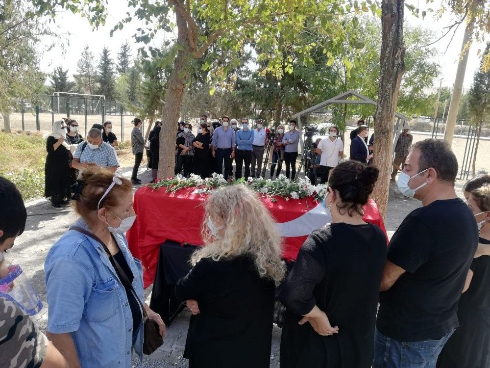 Bekir Coşkun Şanlıurfa'da son yolculuğuna uğurlandı