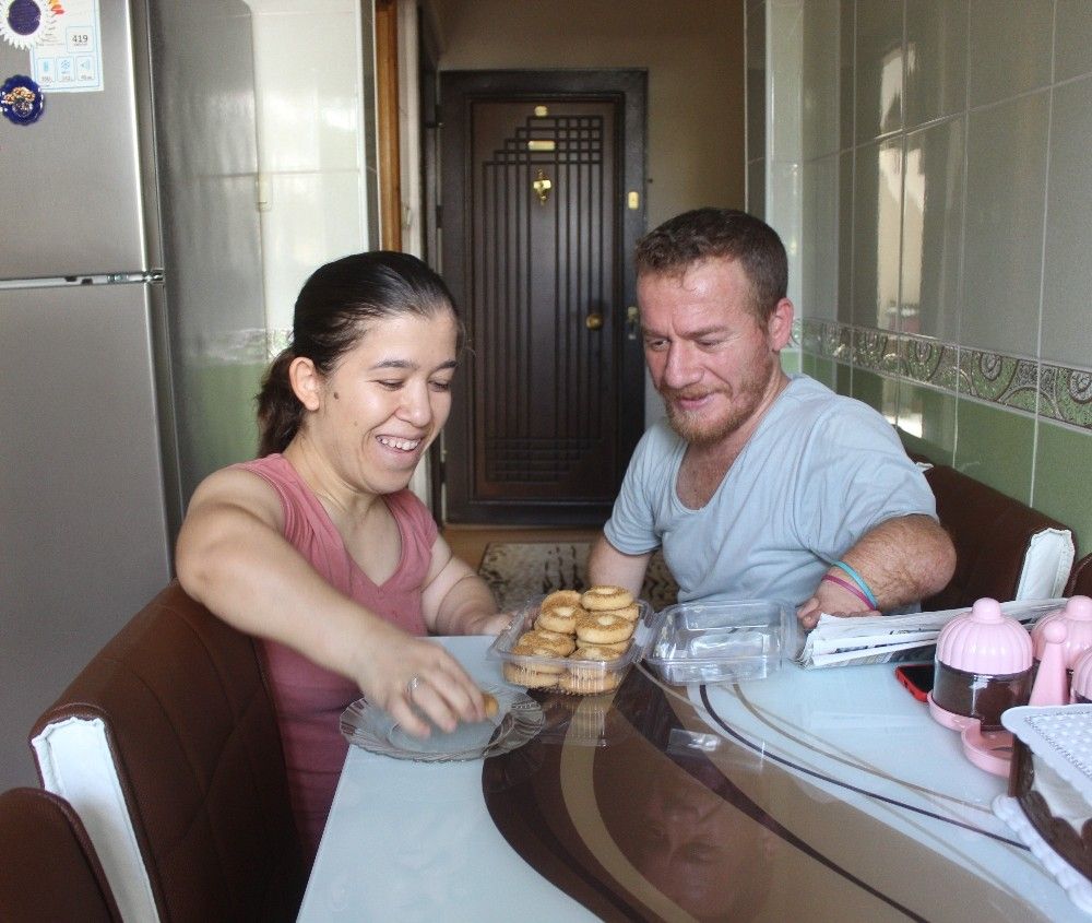 Boyları küçük aşkları büyük