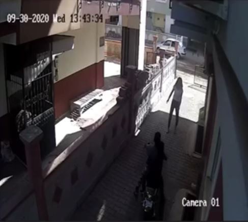 Büyük cesaret! Genç kız pencereden atlayıp hırsızları şaşırttı