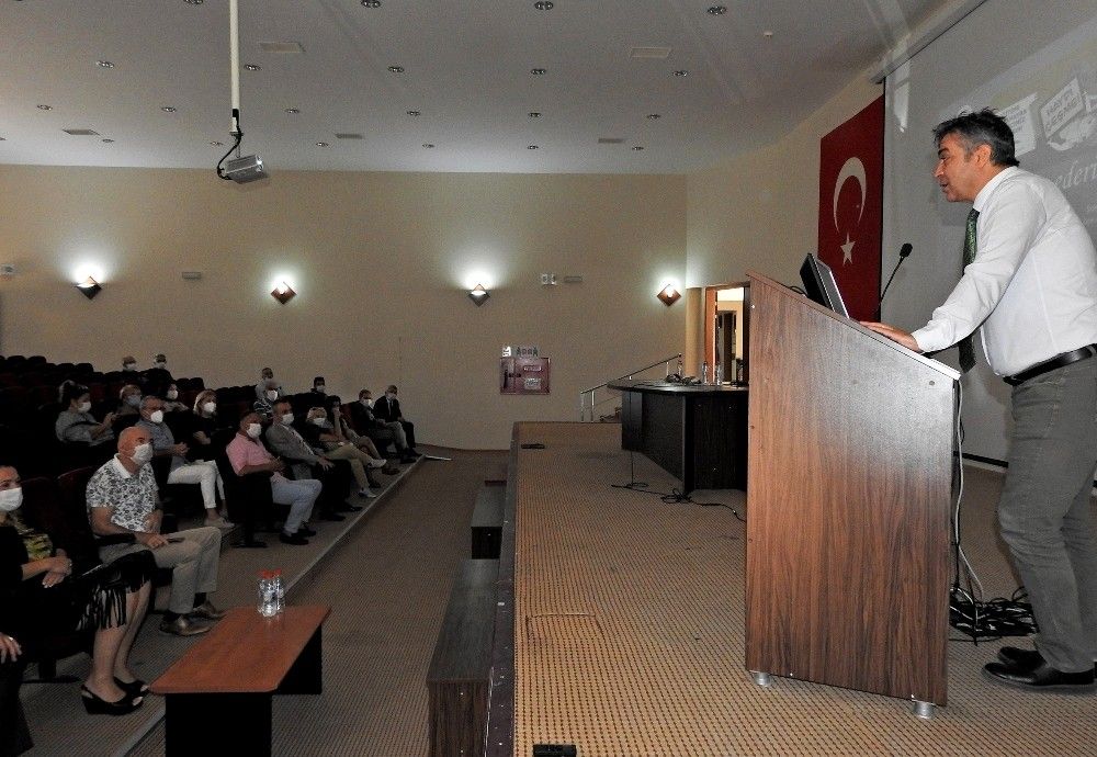 Çeşme'de, uzaktan eğitime ulaşamayan öğrenciler için kampanya