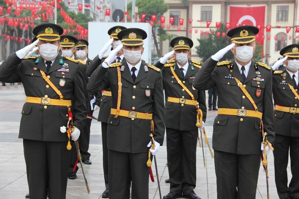Cumhuriyet aşığının bayram coşkusunu yağmur da engelleyemedi