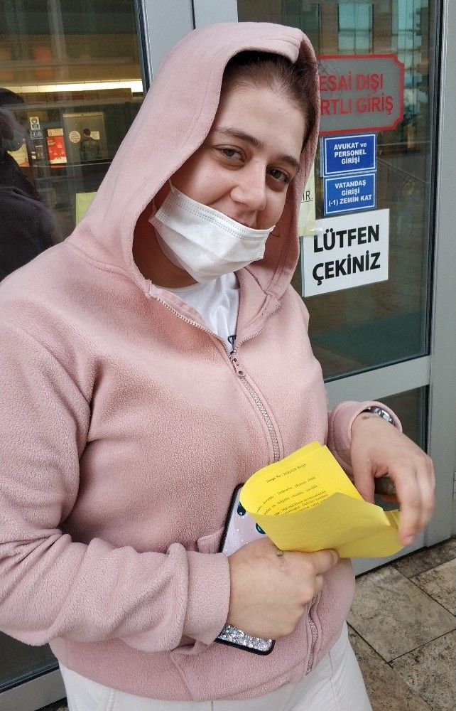 Genç kadın 'silahlı tehdit' iddiasıyla gözaltına alındı