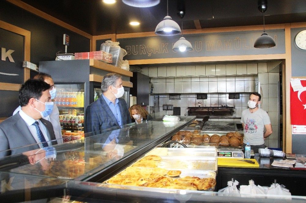 Haritaya bakan Bodrum'a geliyor
