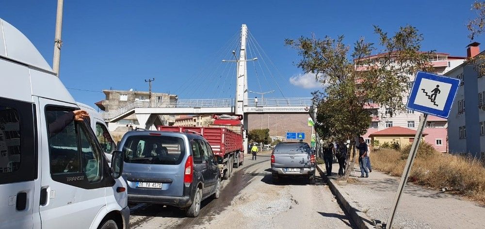 İntihardan vazgeçirildi