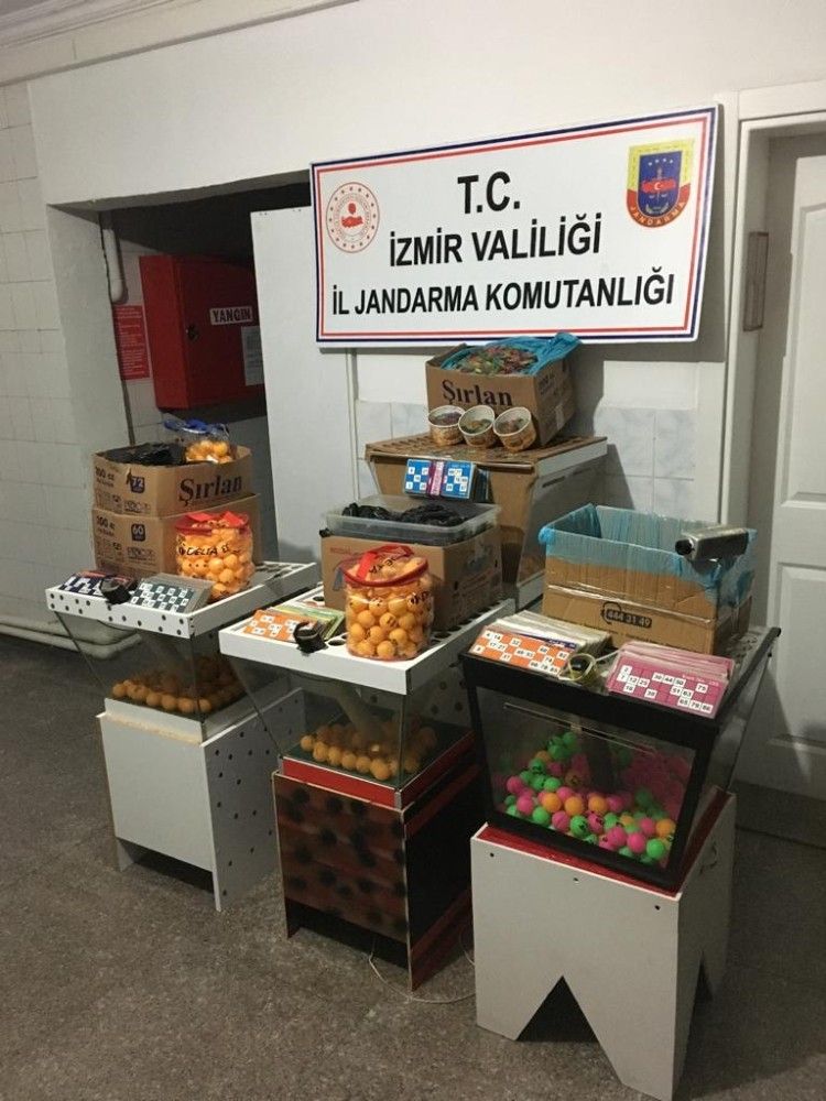 İzmir'de dernek ve depolara kumar baskını