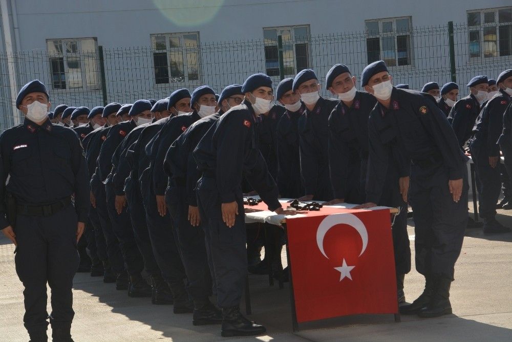 İzmir'de kısa dönem askerler yemin etti