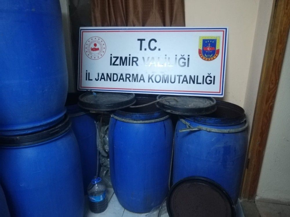 İzmir'de sahte içkileri piyasaya süreceklerdi, olası facianın önüne geçildi