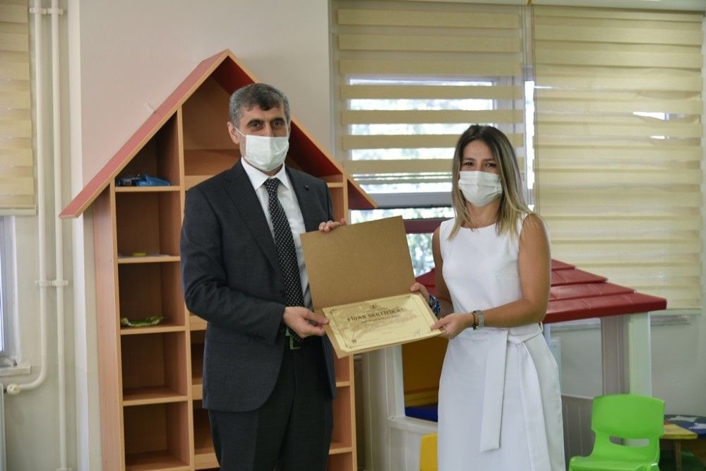 Masal anlatıcısı oldular