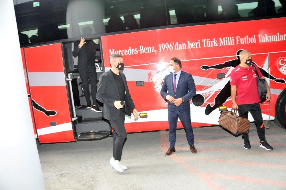 Milli Takım Almanya'ya gitti