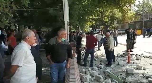 Minare böyle yıkıldı...Film gibi izlediler