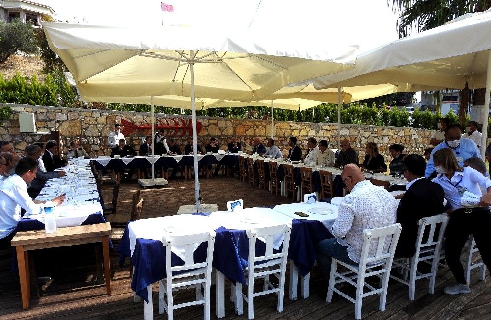 Muhtarlar Günü Çeşme'de kutlandı
