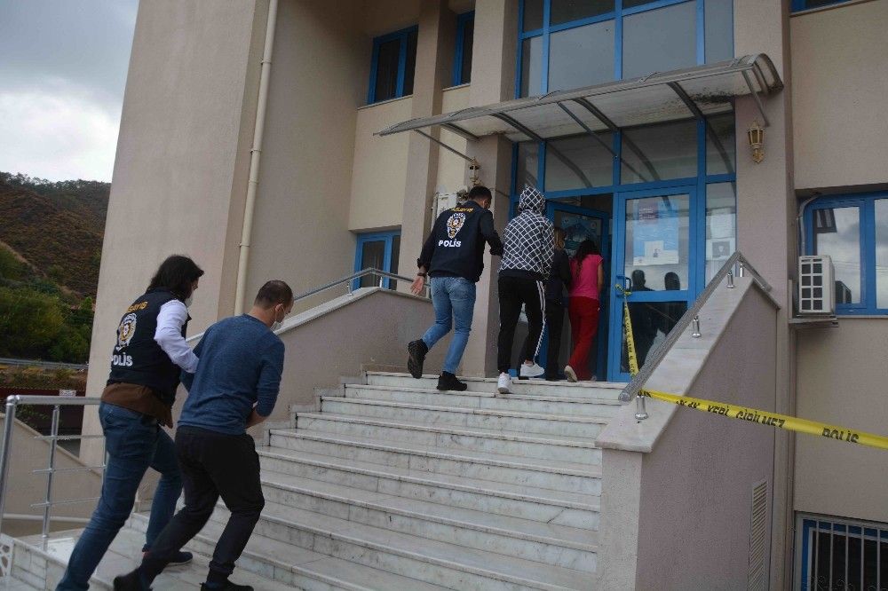 Ölü bulunan bebeğin annesi tutuklandı