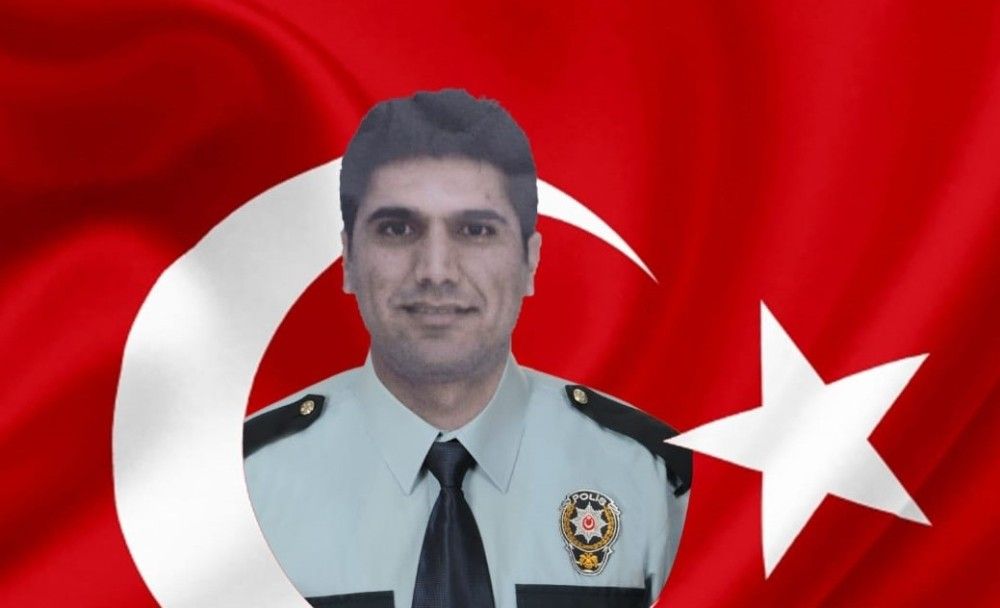 Şehidin kızlarına doğum günü sürprizi