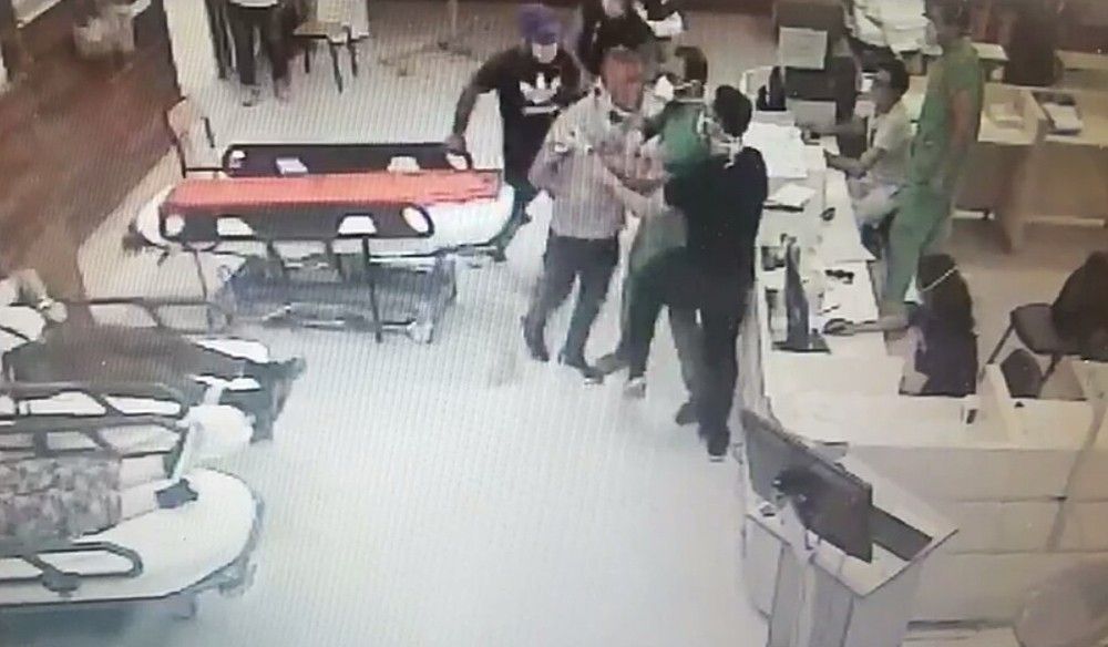 Yaralının saldırı anı kameralarda