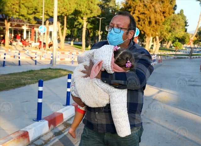 Ayda ve babasının iç acıtan fotoğrafı!
