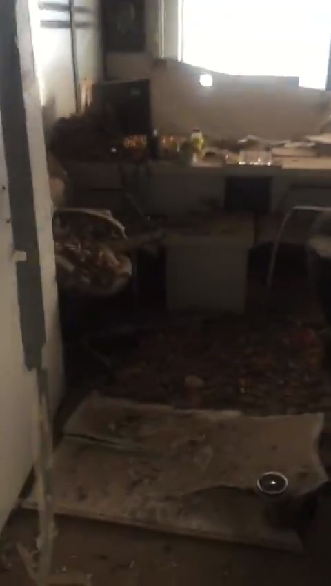 Büyükşehir Belediyesi binasından hasar görüntüleri