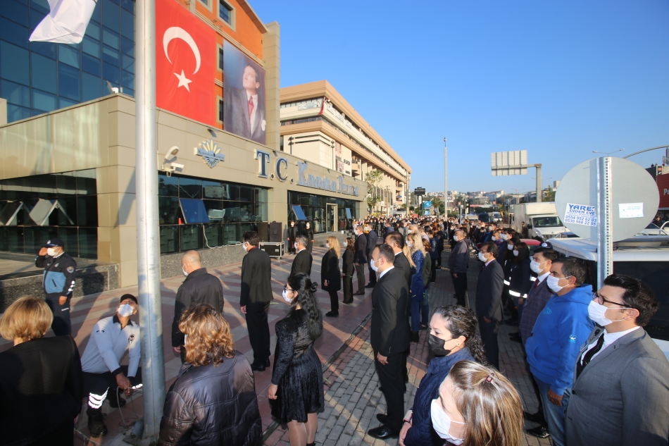 Karabağlar’da Ata için saygı durdu