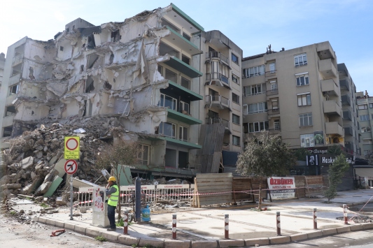Depremden ders almamak buna denir