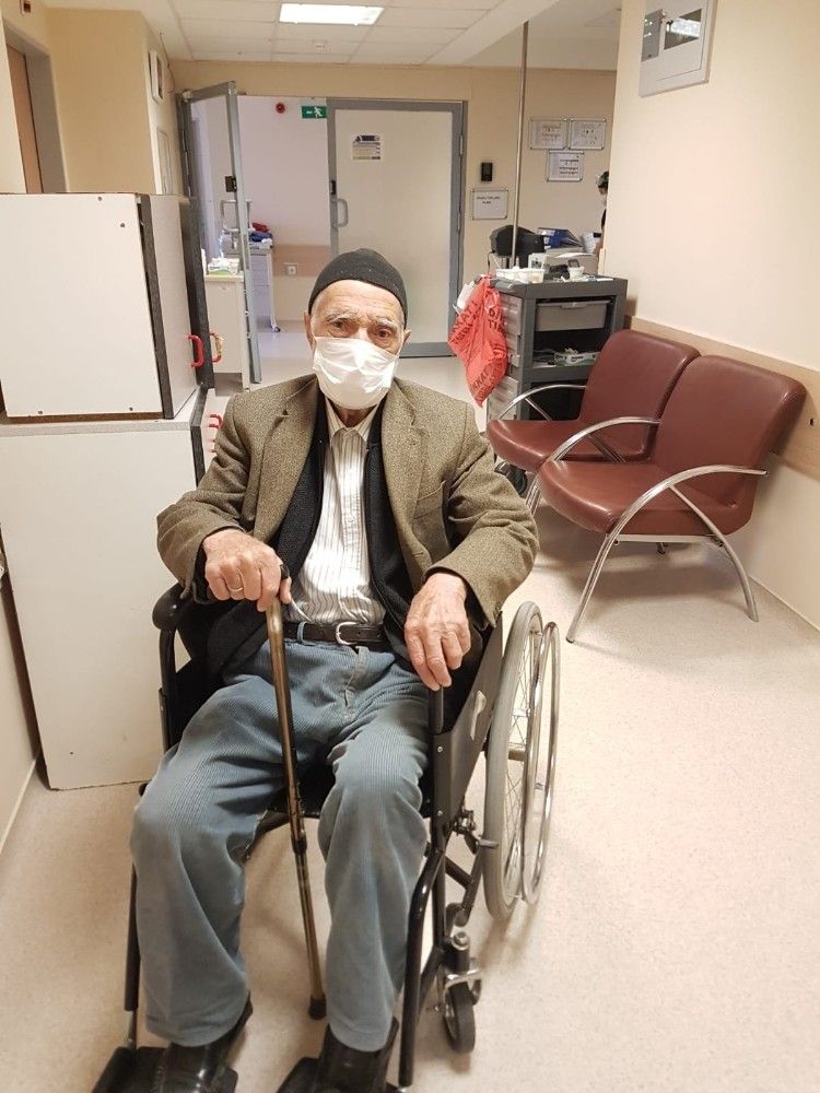 91 yaşında Korona virüsü yendi