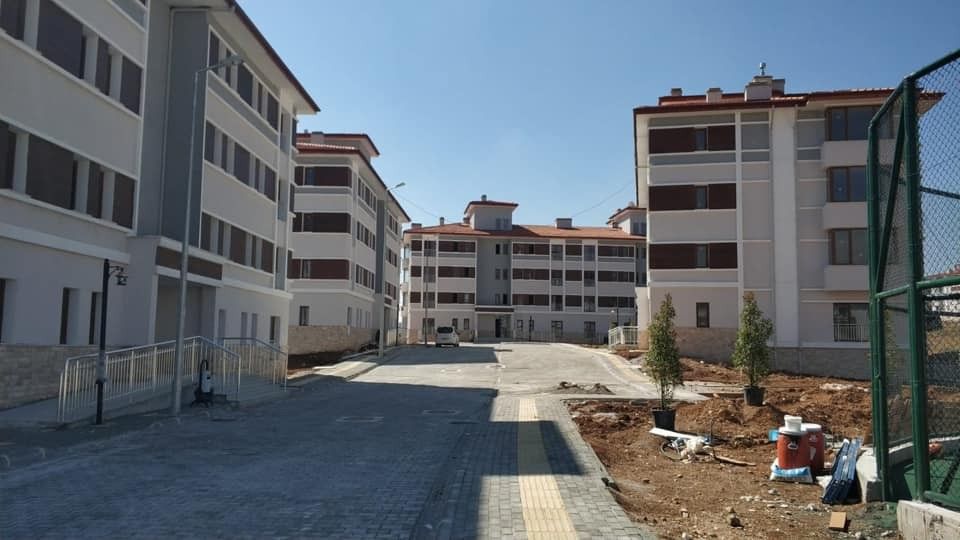 Acıpayam'da deprem evleri sevinci