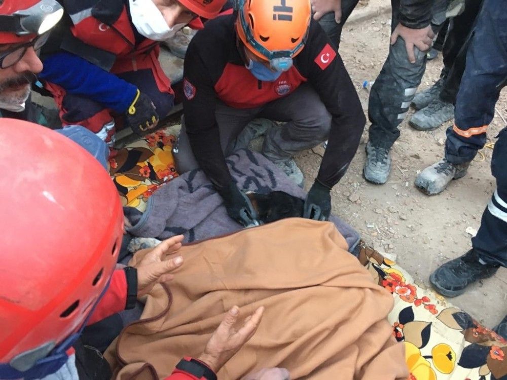 Ares, 65 saat sonra sağ olarak çıkartıldı