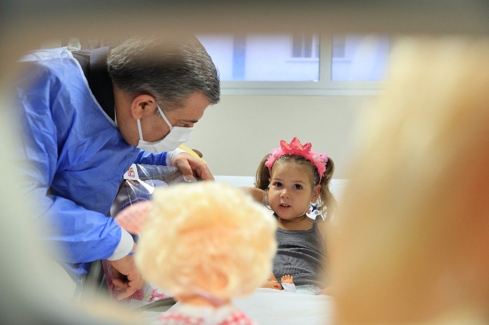 Ayda, Sağlık Bakanı Koca'dan oyuncak maymun istedi