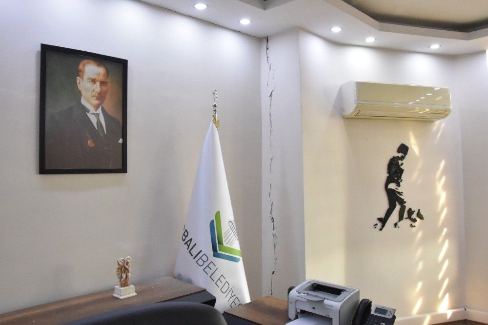 Belediye çalışanları depremde ölümden dönmüş