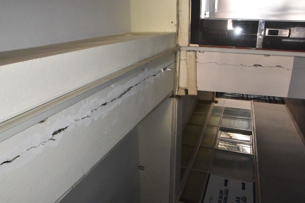 Belediye çalışanları depremde ölümden dönmüş