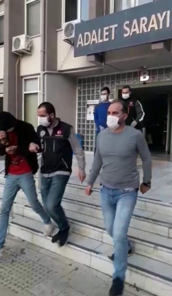 Davetsiz misafir bağımlı değil polis çıktı