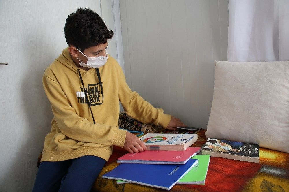 Elazığ'dan İzmir'e içleri ısıtan depremzede kardeşliği