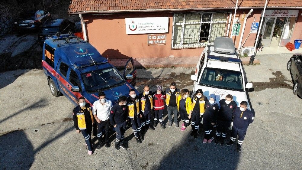 İzmir depreminde görev alan sağlıkçılar o anları anlattı