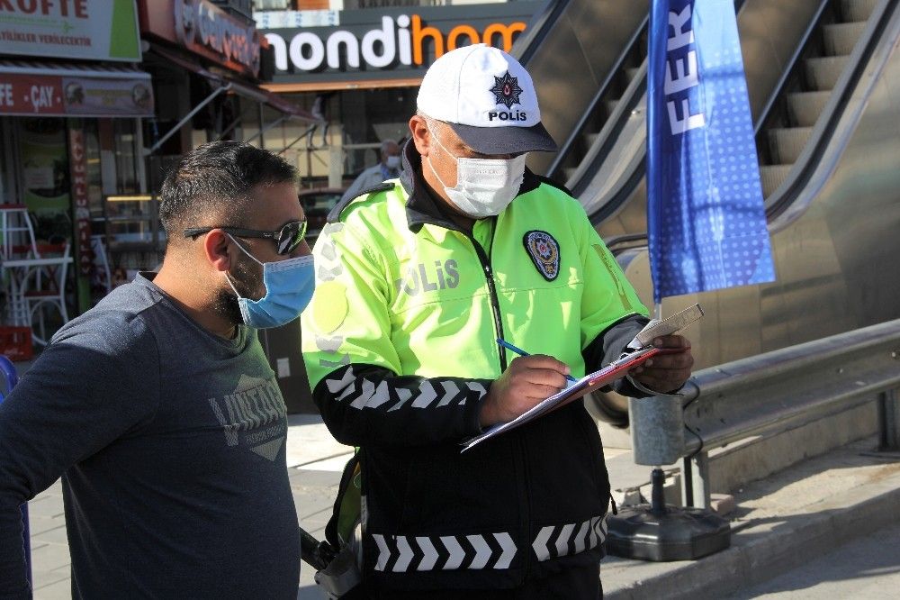 İzmir'de toplu taşıma araçlarında korona denetimi