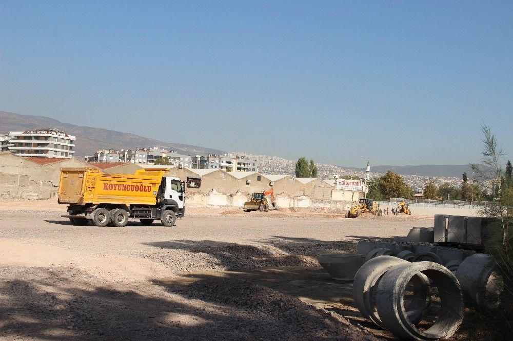 Konteyner kentte hummalı çalışma