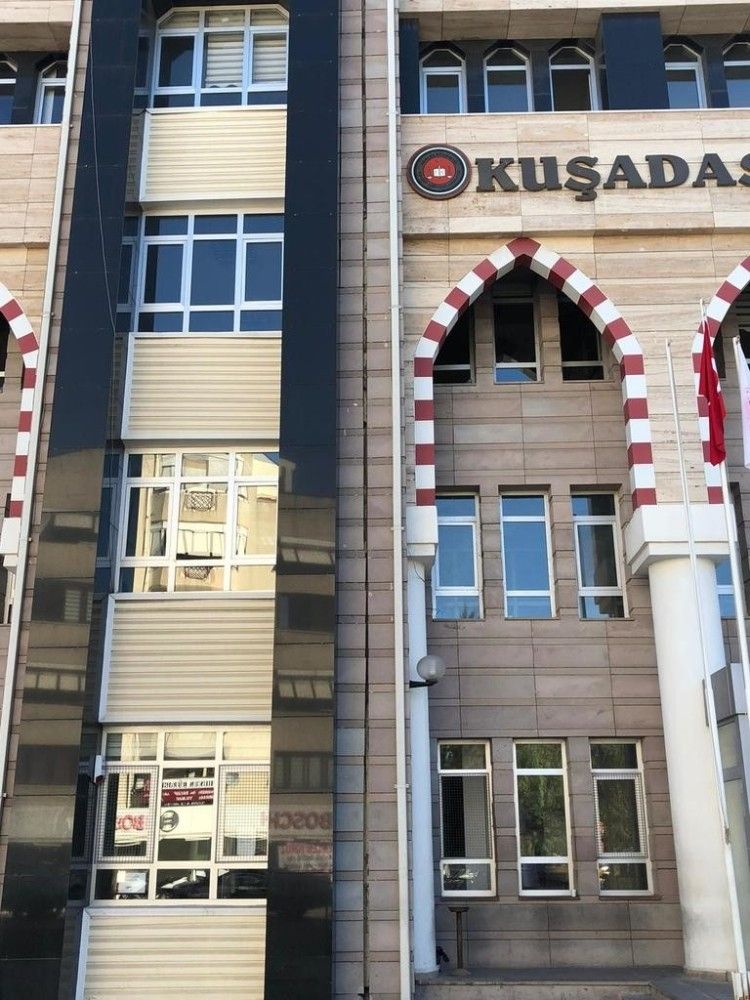 Kuşadası'ndaki kamu binalarında hasar tespiti yapıldı