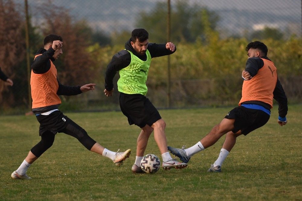 Manisa FK'da hedef kayıpsız yola devam etmek
