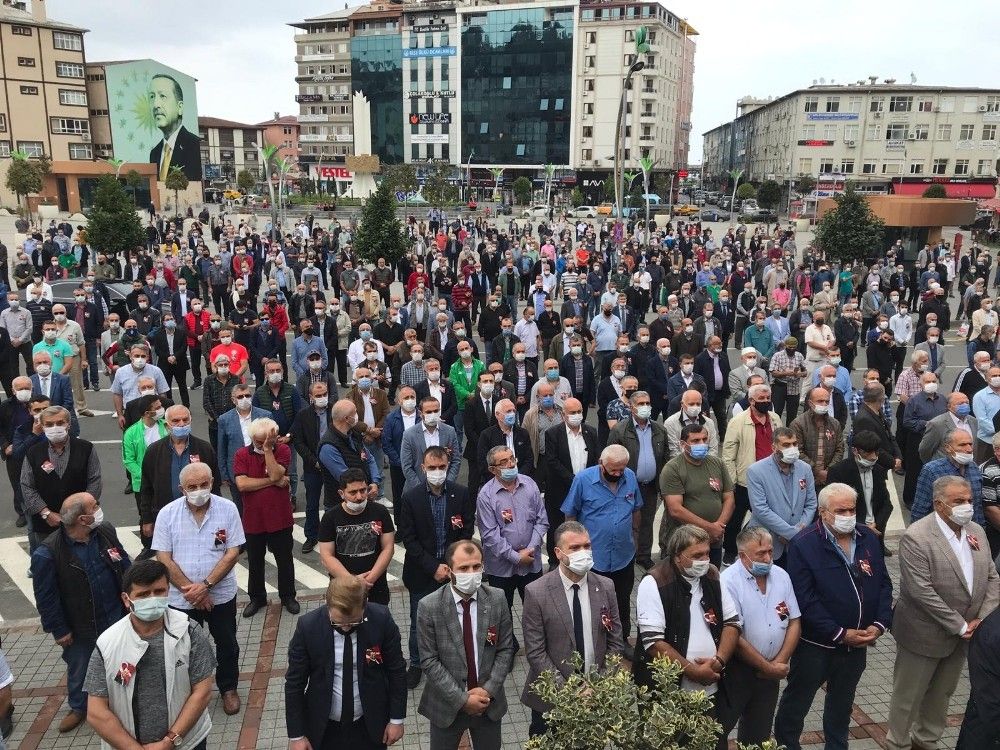Mesut Yılmaz için Rize'de gıyabi cenaze namazı