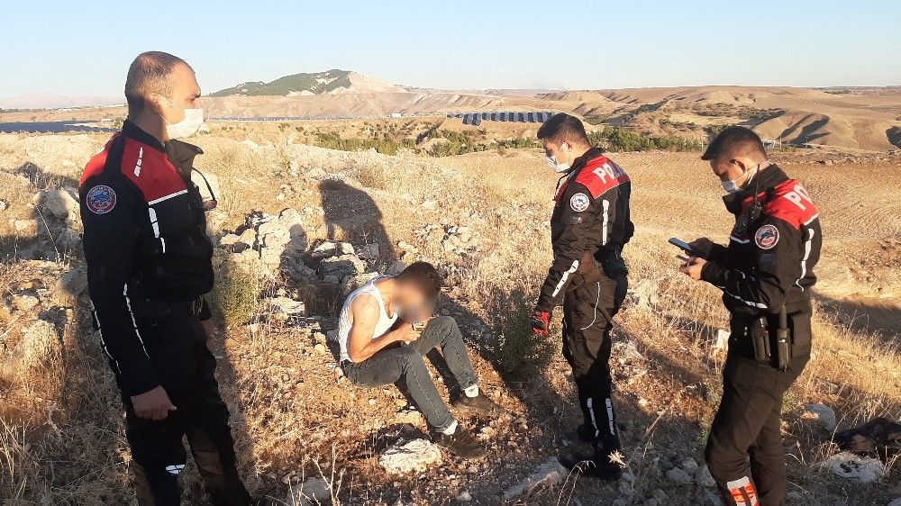 Ölü diye yanına gittiler ve...