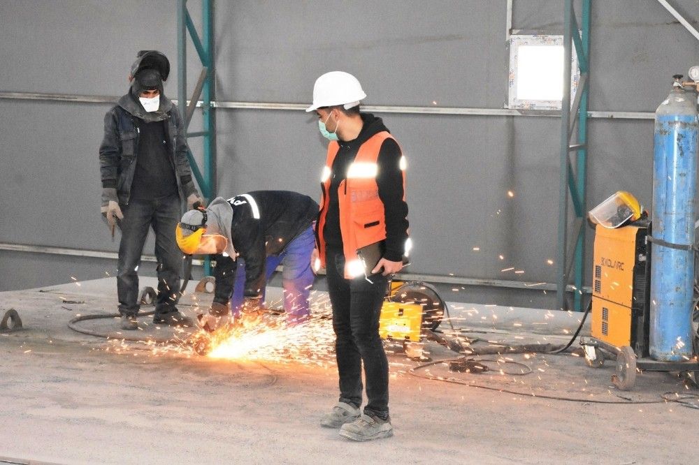 Osman Gazi Köprüsü tekniğiyle Bitlis'te viyadük yapılıyor