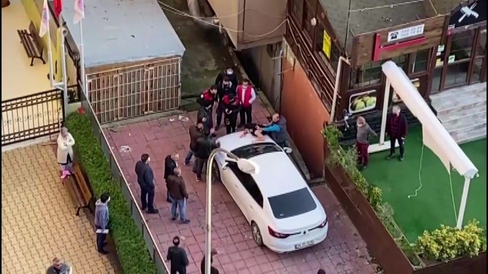 Şarkıcı Bulut Duman'ın vuruldu
