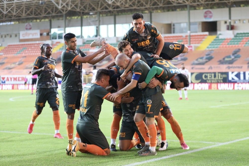 Süper Lig: Aytemiz Alanyaspor: 1 - Trabzonspor: 1