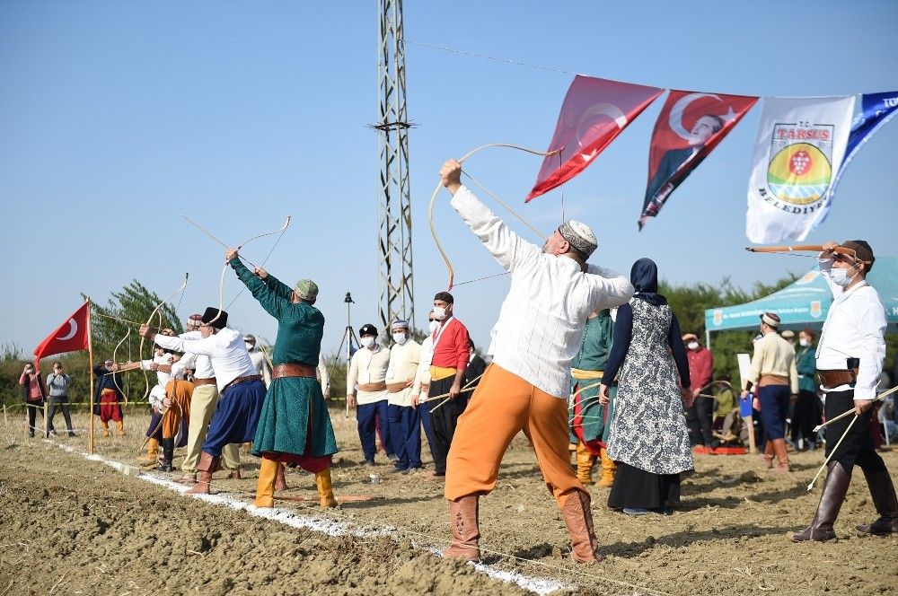 Tarsus'ta okçuluk heyecanı