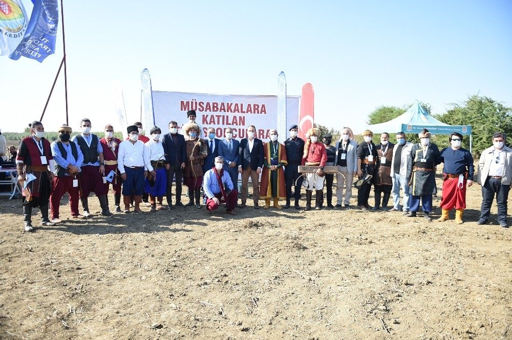 Tarsus'ta okçuluk heyecanı