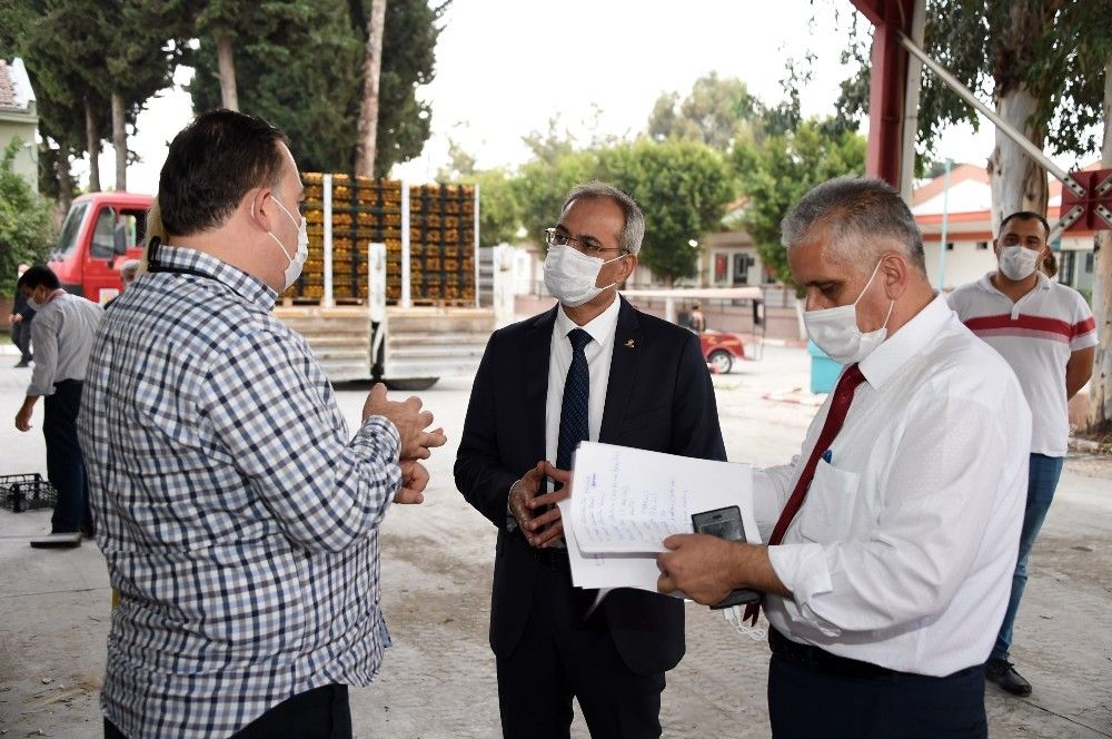 Tarsus'tan İzmir'e 6 TIR'lık yardım