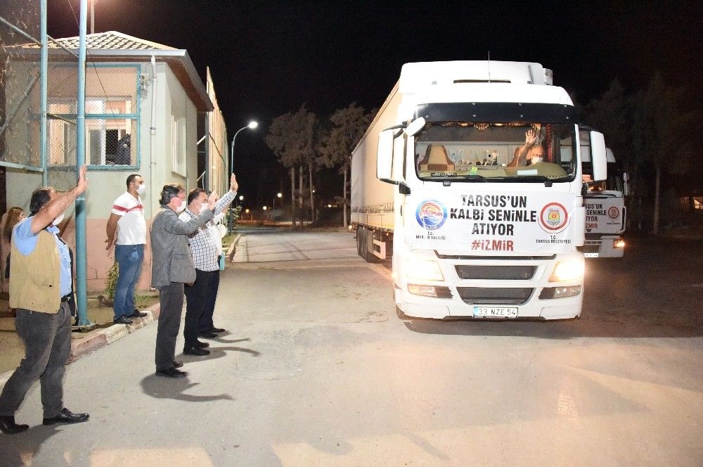 Tarsus'tan İzmir'e 6 TIR'lık yardım