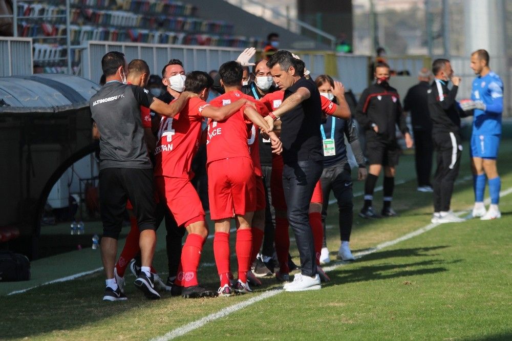 TFF 1. Lig: Altınordu: 2 - Bandırmaspor: 0