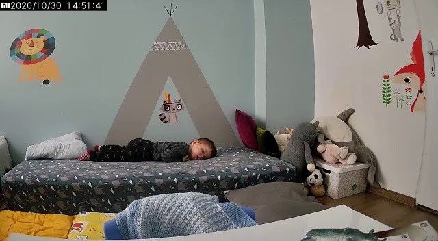 Uykuda depreme yakalanan çocuğunu böyle korudu