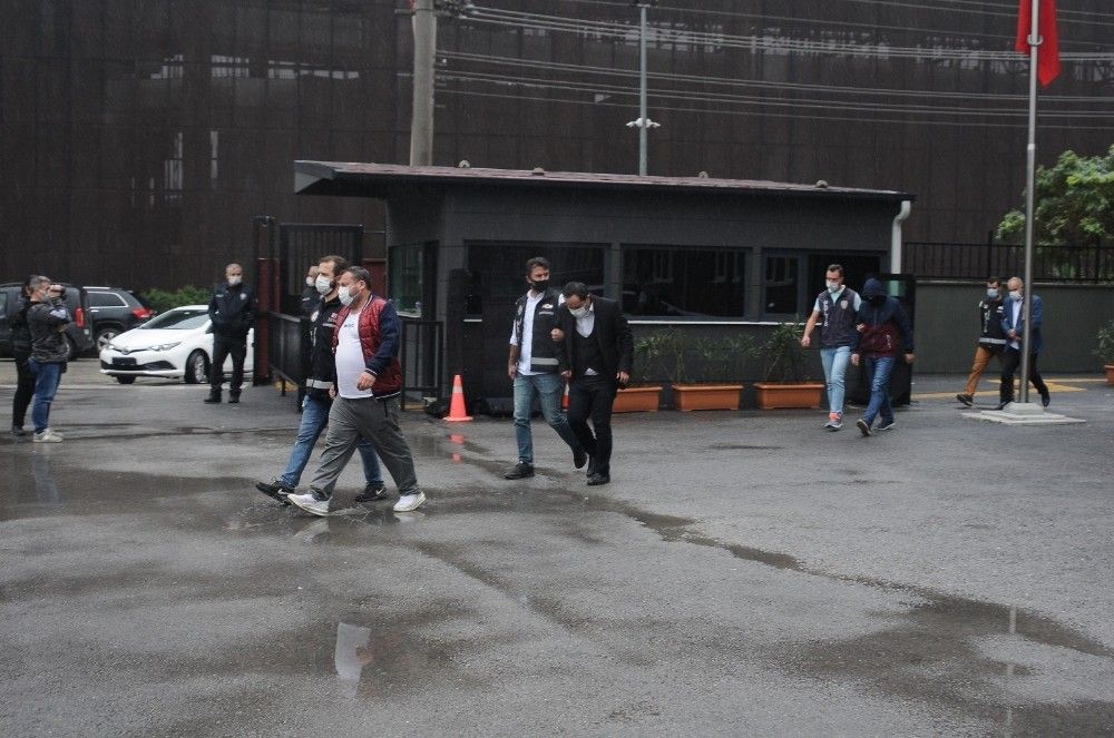Yabancı uyruklu kadınlara zorla fuhuş yaptırdılar...16 gözaltı