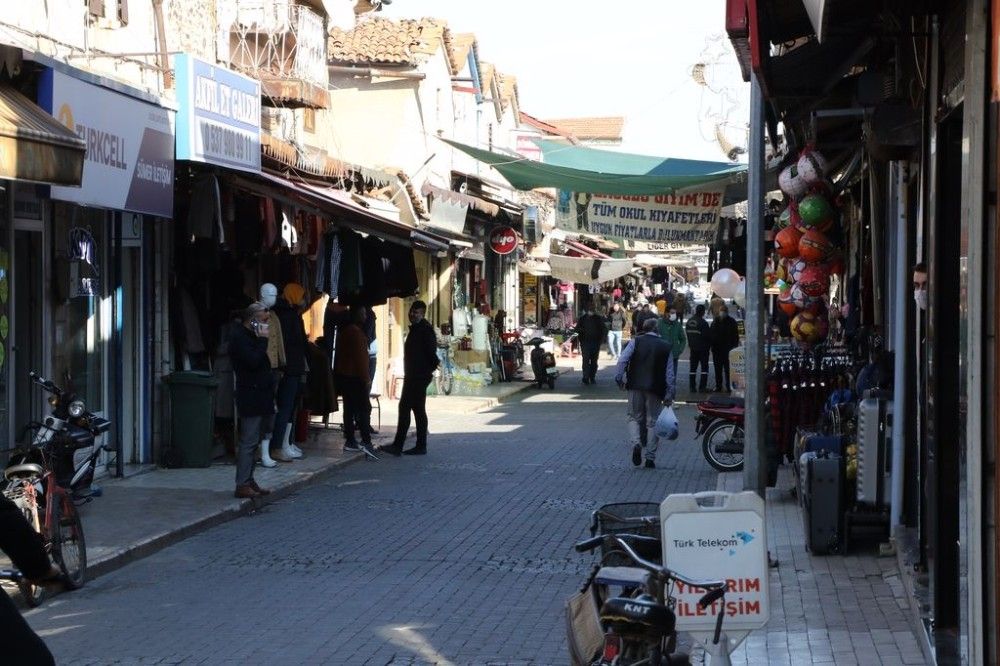 Yunusemre Caddesi'nin güzelliği büyükşehirle ortaya çıkacak